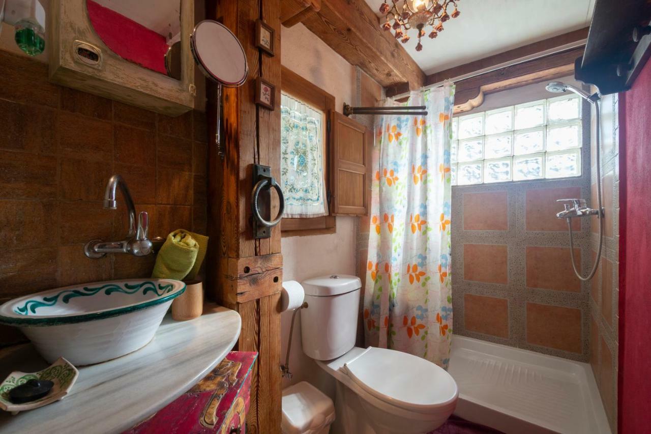 モナチル Casa Cueva Muntasalヴィラ エクステリア 写真